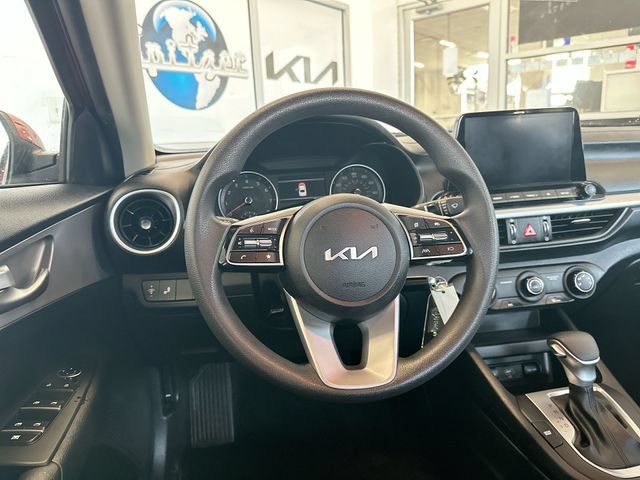 Certified 2023 Kia Forte LXS w/ LXS Technology Package FWD image 13