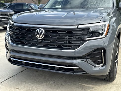 New 2026 Volkswagen Atlas SEL Premium R-Line AWD/4WD image 9