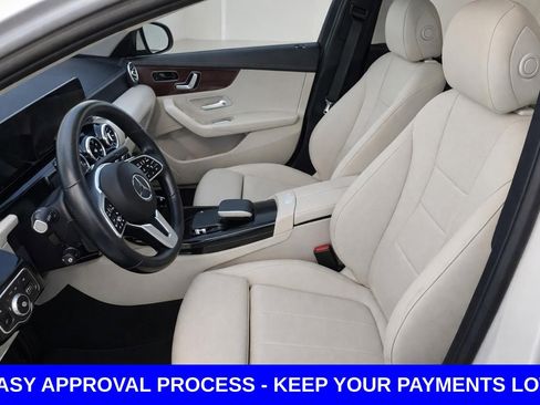 Used 2021 Mercedes-Benz CLA 250 4MATIC image 9