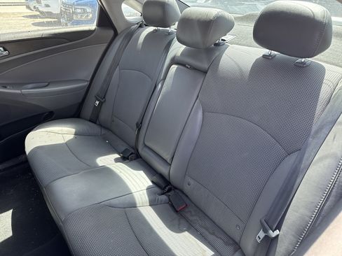 Used 2013 Hyundai Sonata SE FWD image 11