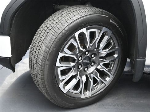 Used 2023 GMC Sierra 1500 Denali Ultimate image 24