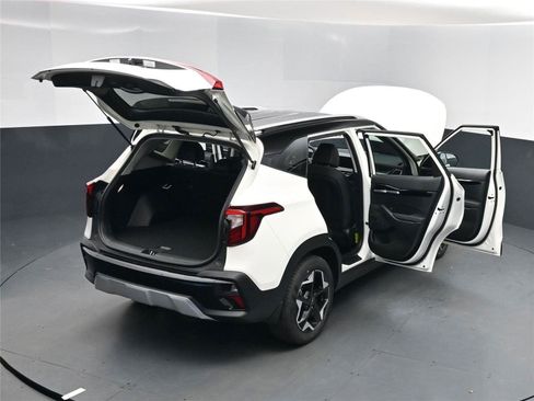 New 2026 Kia Seltos S image 17