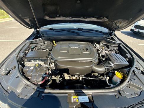 Used 2018 Jeep Grand Cherokee Overland AWD/4WD image 43