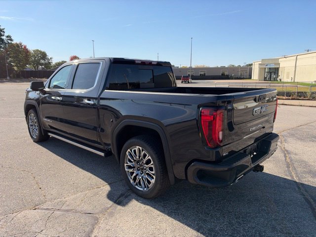 Used 2023 GMC Sierra 1500 Denali Ultimate AWD/4WD image 3