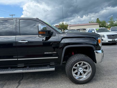 Used 2016 GMC Sierra 2500 SLT w/ Duramax Plus Package AWD/4WD image 15