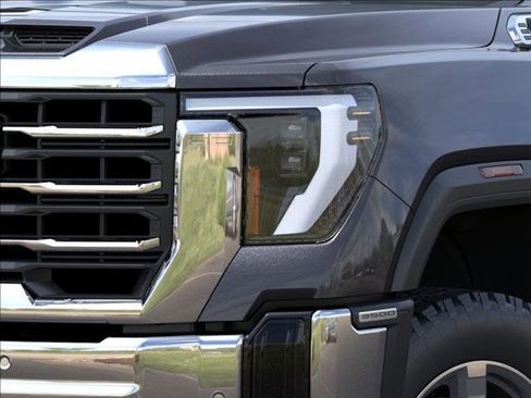 New 2026 GMC Sierra 3500 SLE w/ SLE Value Package image 10