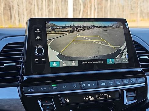 New 2026 Honda Odyssey Touring image 22