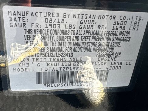 Used 2018 Nissan Kicks SR w/ Exterior Package image 33