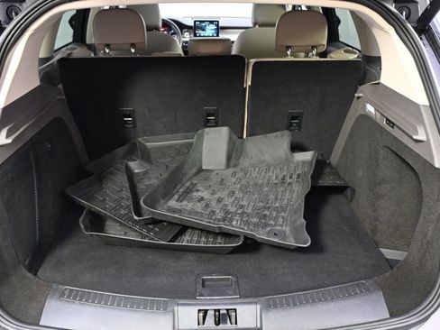 Used 2022 Lincoln Corsair AWD w/ Premium Package image 19