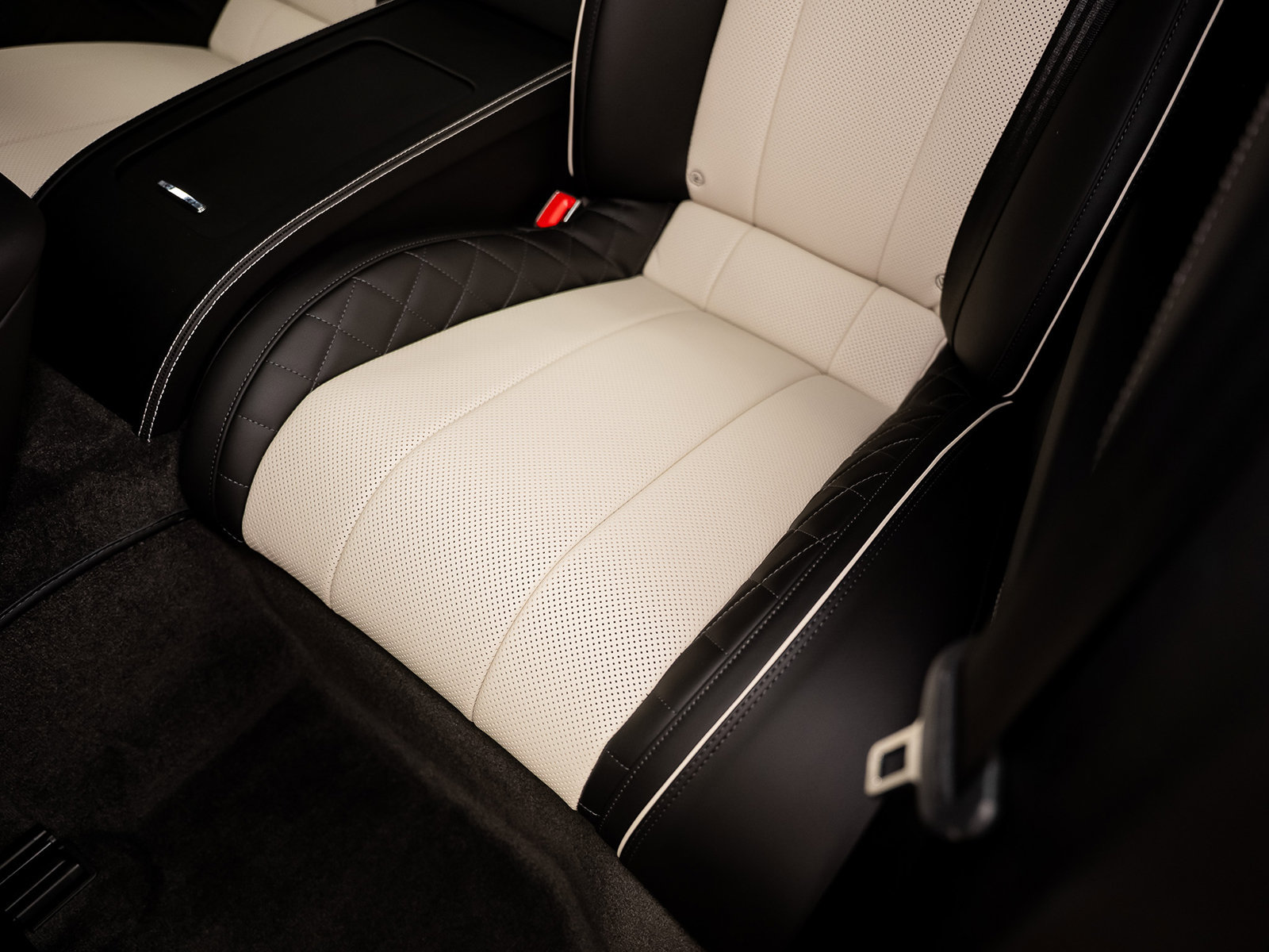Used 2022 Bentley Continental GT AWD/4WD image 43