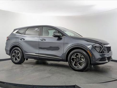 Used 2024 Kia Sportage LX FWD image 11
