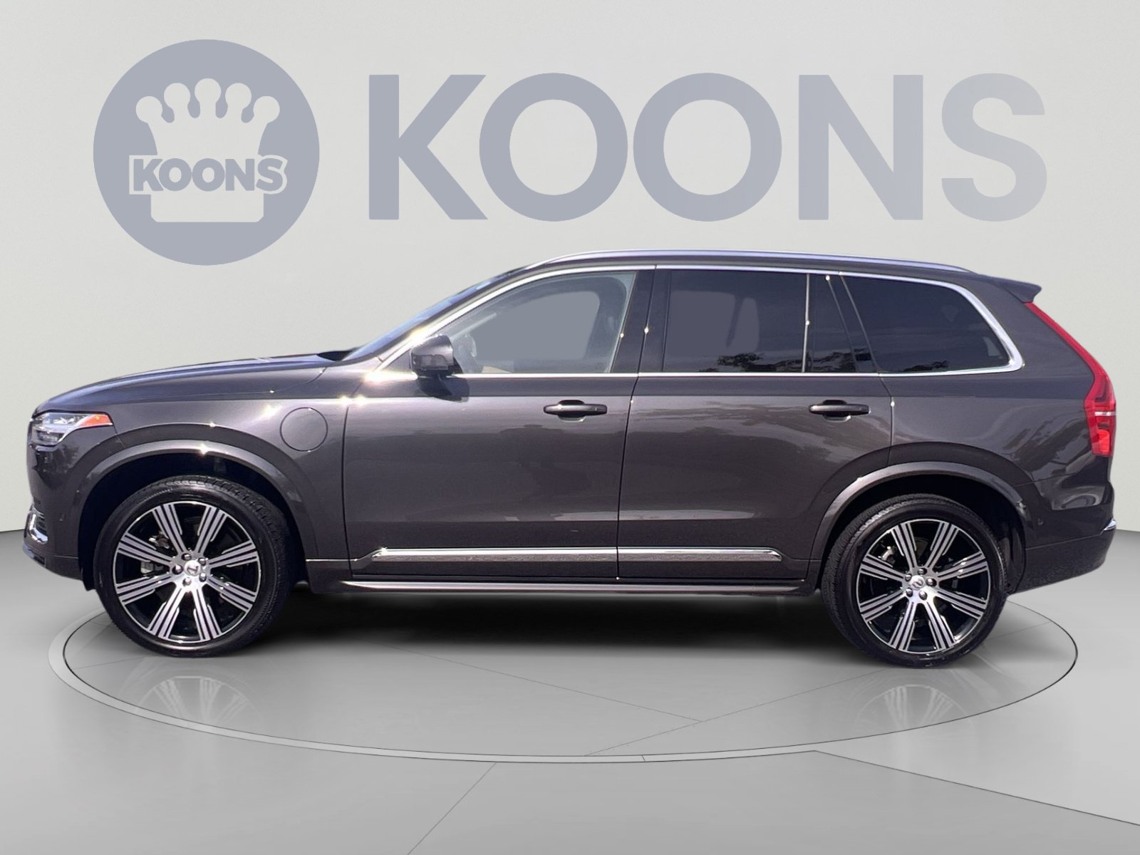 Certified 2025 Volvo XC90 T8 Plus w/ Protection Package AWD/4WD image 2