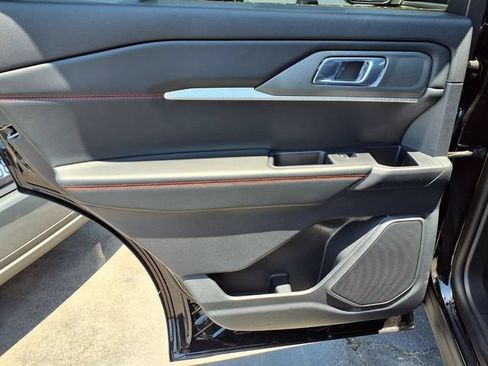 New 2026 Ford Explorer ST-Line w/ ST-Line Street Pack RWD image 5