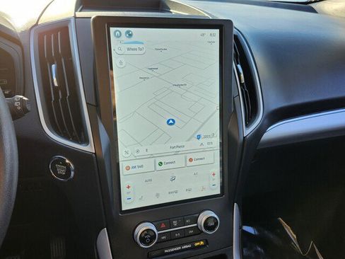 Used 2022 Ford Edge SEL w/ Sport Appearance Package image 32