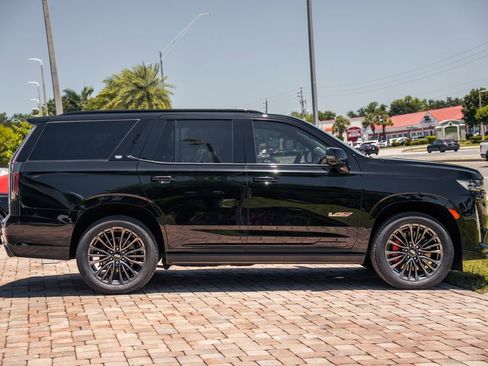 Used 2024 Cadillac Escalade V AWD/4WD image 6