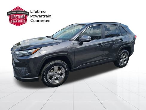 Used 2025 Toyota RAV4 XLE AWD/4WD image 1