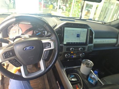 Used 2022 Ford F250 Lariat w/ Tremor Off-Road Package image 9