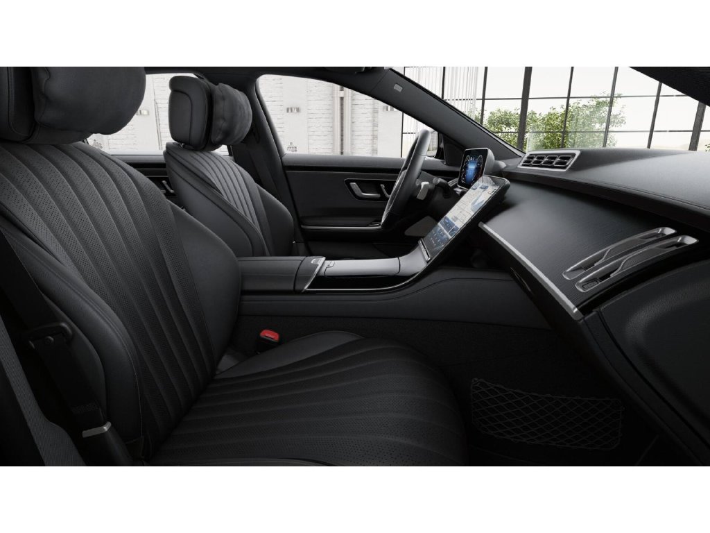 Used 2023 Mercedes-Benz S 500 4MATIC image 4