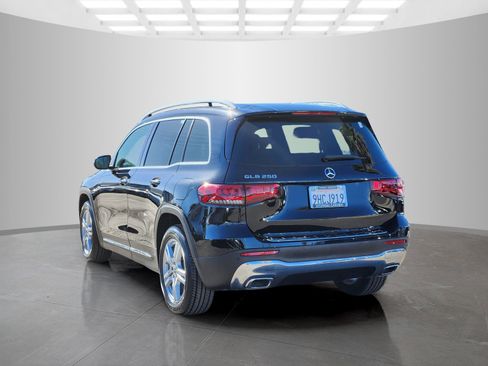 Used 2023 Mercedes-Benz GLB 250 image 9