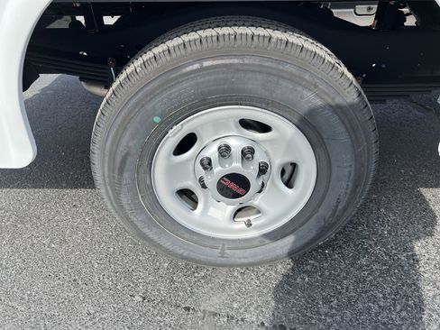 New 2025 GMC Savana 3500 w/ Power Convenience Package image 60