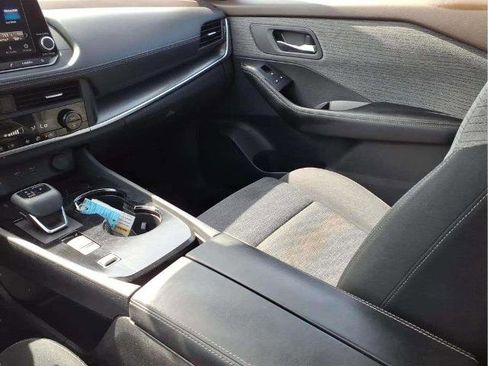 Certified 2023 Nissan Rogue SV image 13