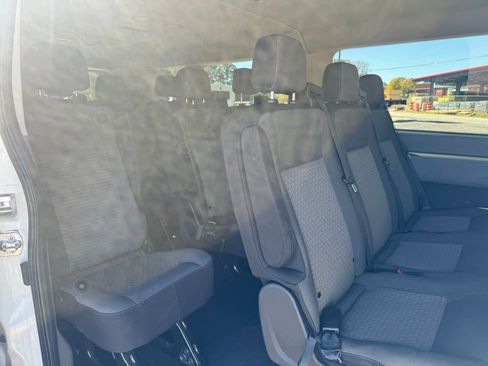 Used 2023 Ford Transit 350 XLT image 11