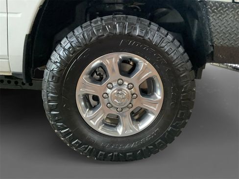Used 2024 RAM 2500 Big Horn image 15