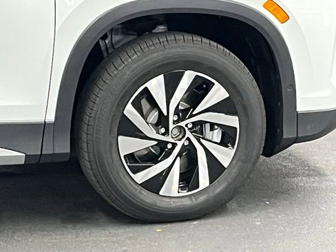 New 2026 Volkswagen Tiguan S FWD image 38