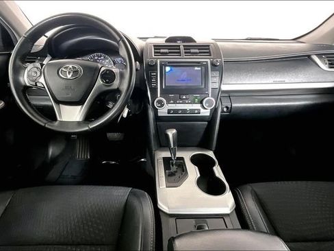 Used 2012 Toyota Camry SE image 15