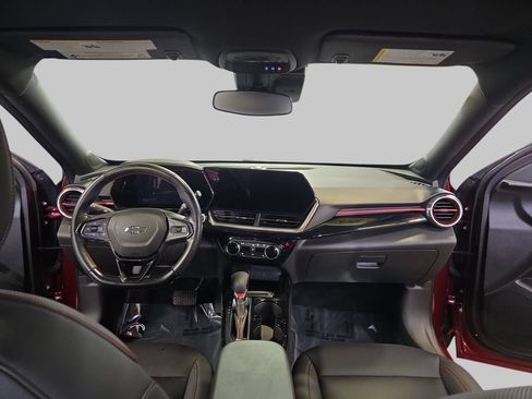 Used 2024 Chevrolet Trax RS w/ Driver Confidence Package FWD image 9
