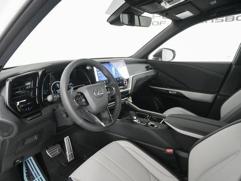 New 2026 Lexus TX 500h AWD image 9