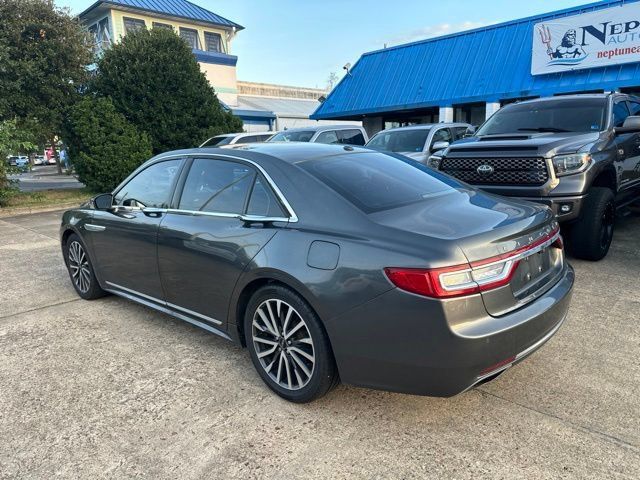 Used 2017 Lincoln Continental Select w/ Climate Package AWD/4WD image 7