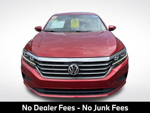 Used 2022 Volkswagen Passat 2.0T SE FWD image 4
