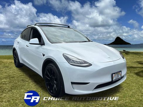 Used 2020 Tesla Model Y Long Range image 9