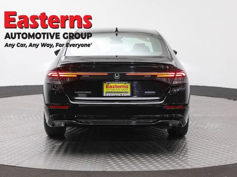 Used 2025 Honda Accord Sport image 6