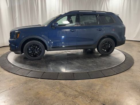 Used 2025 Kia Telluride AWD image 5