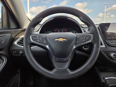 Used 2024 Chevrolet Malibu LT FWD image 11