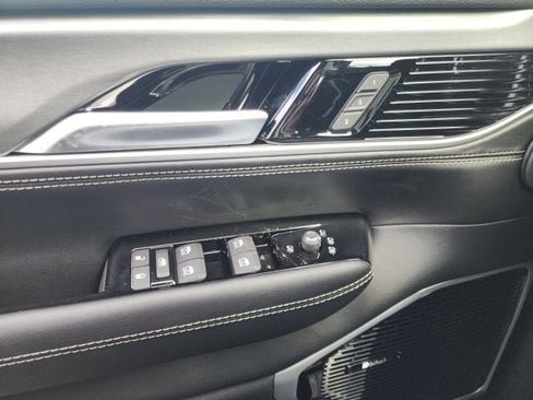 New 2026 Jeep Grand Wagoneer Limited AWD/4WD image 18
