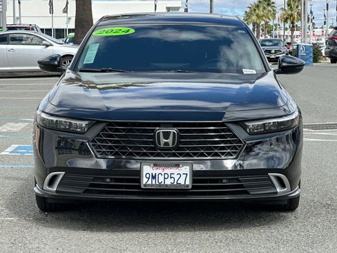Used 2024 Honda Accord Touring image 9