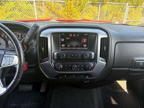 Used 2015 GMC Sierra 1500 SLE w/ SLE Value Package image 39