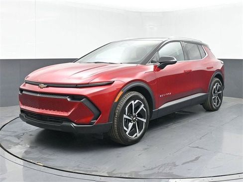 New 2026 Chevrolet Equinox EV LT image 10