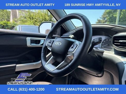 Used 2022 Ford Explorer XLT AWD/4WD image 19