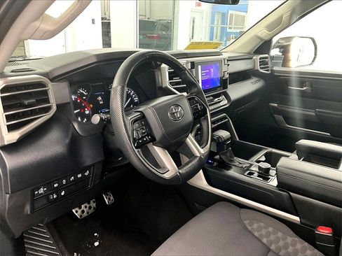 Used 2022 Toyota Tundra SR5 image 8