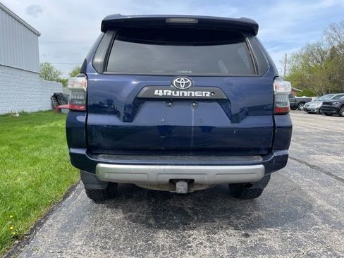 Used 2019 Toyota 4Runner TRD Off-Road Premium AWD/4WD image 12