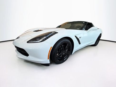 Used 2017 Chevrolet Corvette Stingray Coupe w/ Carbon Flash Badge Package RWD image 3