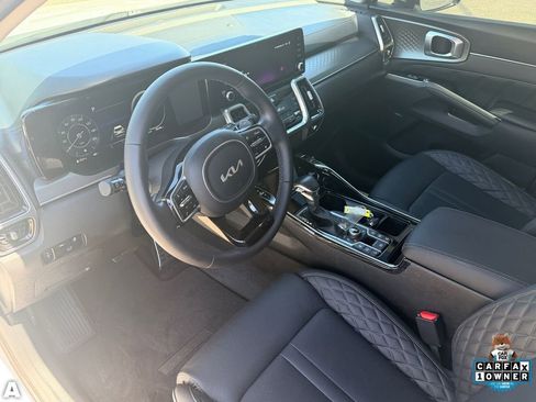 Used 2023 Kia Sorento SX AWD/4WD image 14