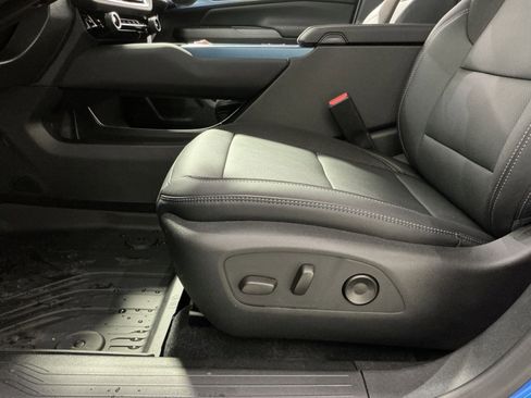 New 2026 Chevrolet Equinox EV LT image 22