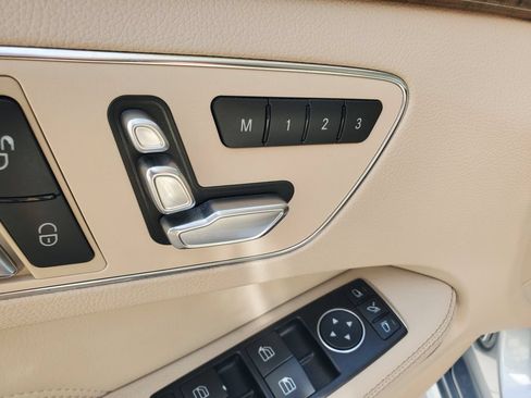 Used 2016 Mercedes-Benz E 350 Sedan image 21
