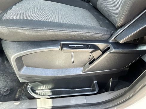 Used 2022 Ford Transit Connect XL image 22