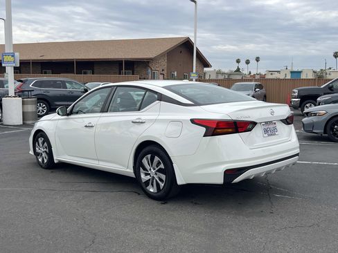Used 2020 Nissan Altima 2.5 S image 3